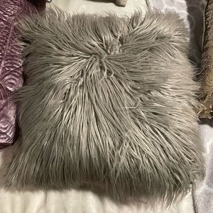 Accent faux fur pillow